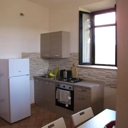 Gardini - Ampio Monolocale In Ex Fienile * Berceto